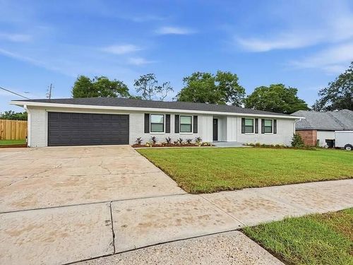 251 Briarwood Cir Nw, Fort Walton Beach, FL, 32548-3901 | Card Image