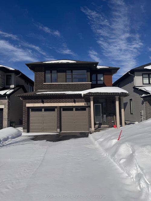 231 Osterley Way, Stittsville, ON, K2S2P3 | Card Image