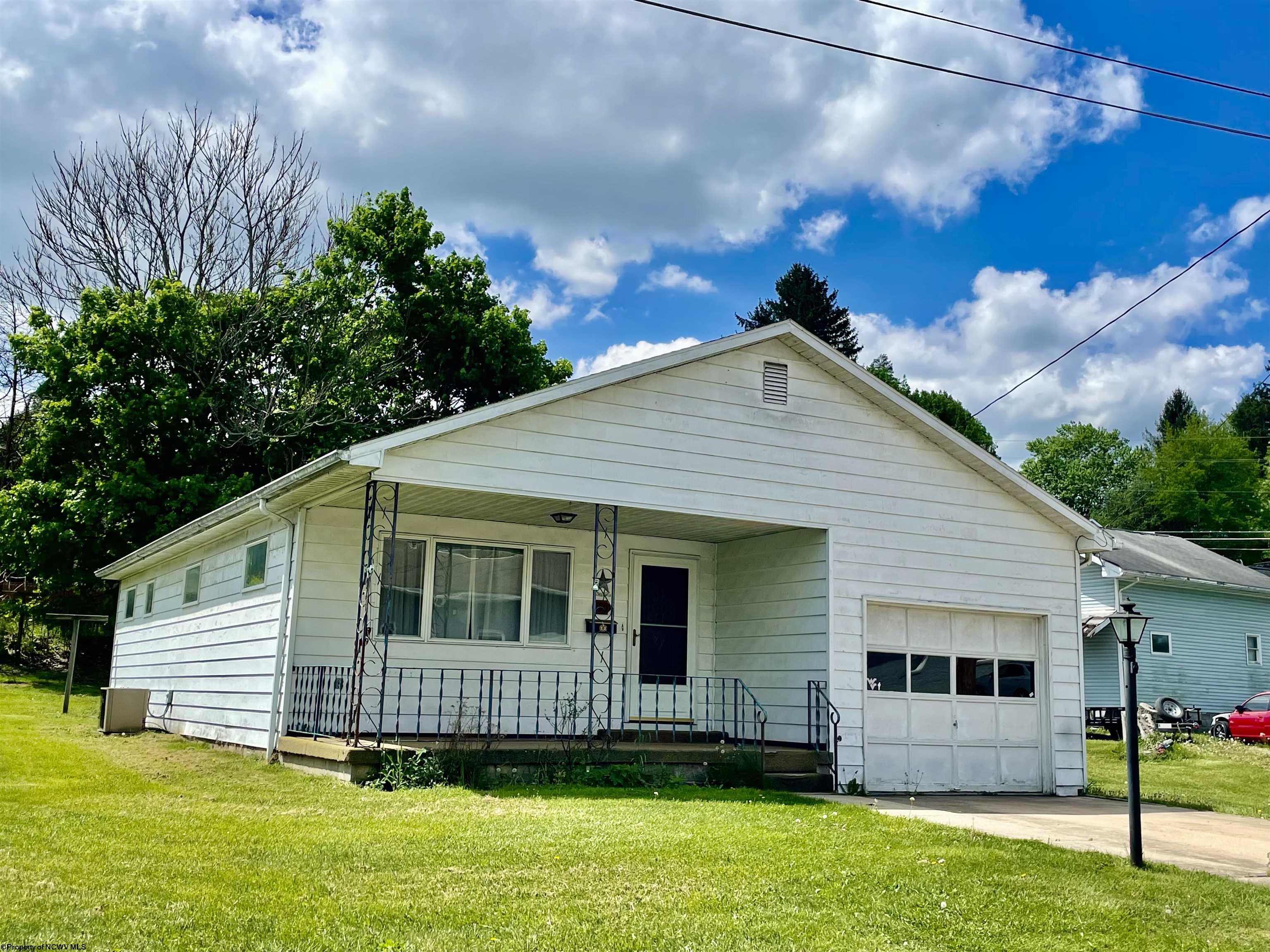 Hartman St, Kingwood, WV 26537