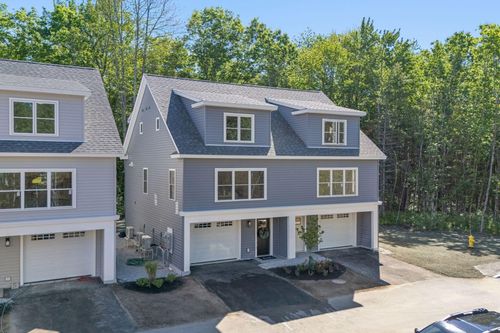 10-10 Creekside Ct, Kennebunk, ME, 04043-7174 | Card Image