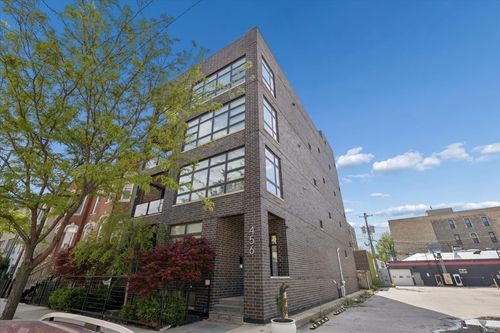1w-456 Carpenter St, Chicago, IL, 60642-6570 | Card Image