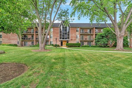 apt-306-520 Burning Tree Ln, Naperville, IL, 60563-2444 | Card Image