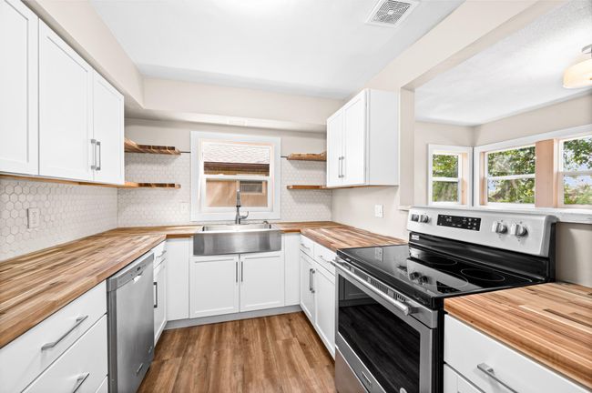 8thSt-Interior-2.jpg | Image 13