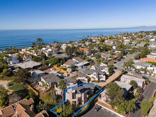 137 Jupiter St, Encinitas, CA, 92024-1450 | Card Image