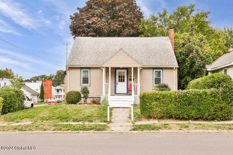 6th Ave, Troy, NY 12182