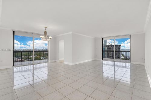apt-1717-2333 Brickell Ave, Miami, FL, 33129-2414 | Card Image