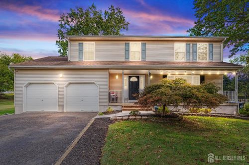 27 3rd Ave, Piscataway, NJ, 08854-3644 | Card Image