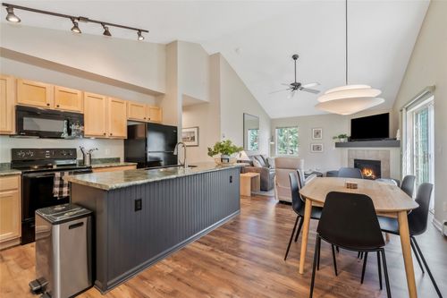 804-3303 Covey Cir, Steamboat Springs, CO, 80487-2200 | Card Image