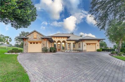 38748 Lakeview Walk, House other with 3 bedrooms, 2 bathrooms and null parking in Lady Lake FL | Image 1