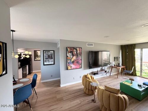 a411-7625 E Camelback Rd, Scottsdale, AZ, 85251-2105 | Card Image