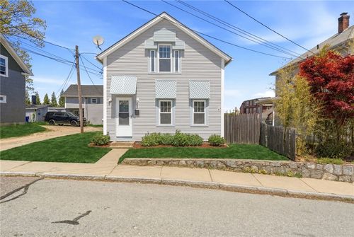 12 Grove Street, West Warwick, RI, 02893 | Card Image