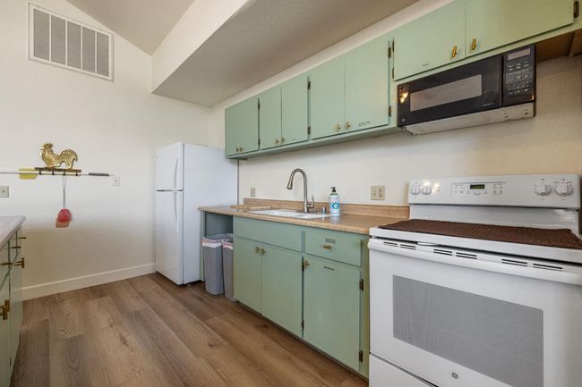 SPC-127 - 2755 N Walnut Rd, House other with 3 bedrooms, 2 bathrooms and null parking in Turlock CA | Image 41