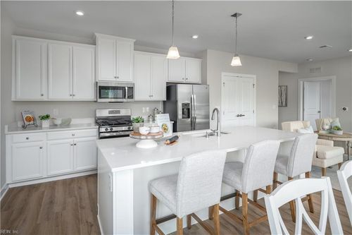 406-7102 Bridgeway Dr, Suffolk, VA, 23435-4115 | Card Image