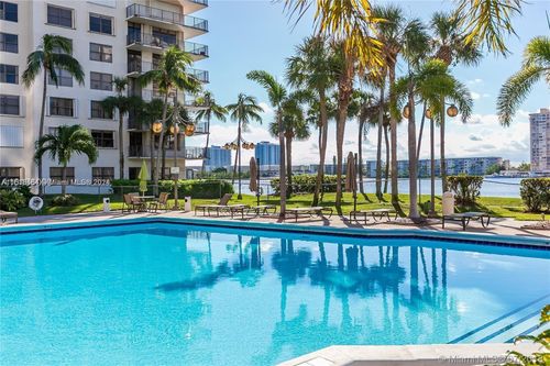 2202-18181 Ne 31st Ct, Aventura, FL, 33160-2678 | Card Image