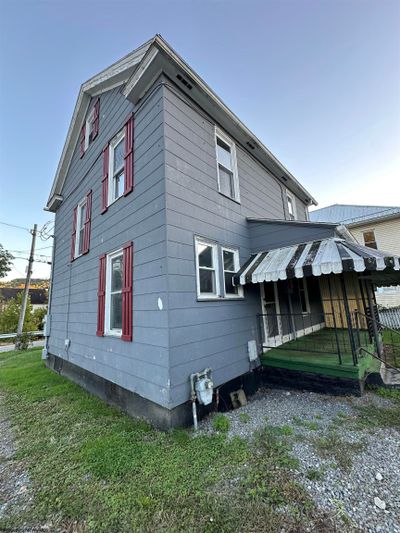 615 N River Avenue, House other with 3 bedrooms, 1 bathrooms and null parking in Weston WV | Image 2