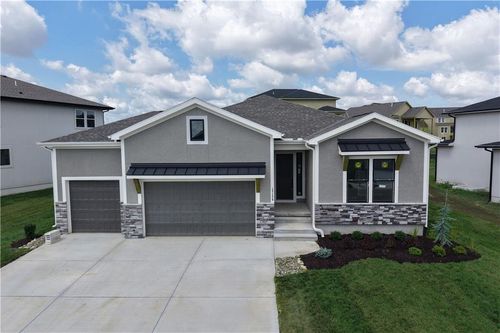 17162 S Laurelwood Street, Olathe, KS, 66062 | Card Image