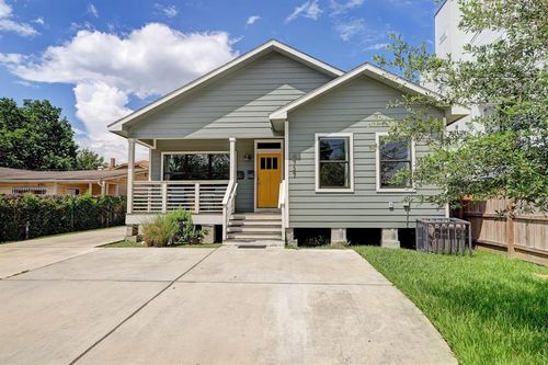 b-4727 Bell St, Houston, TX, 77023-1203 | Card Image