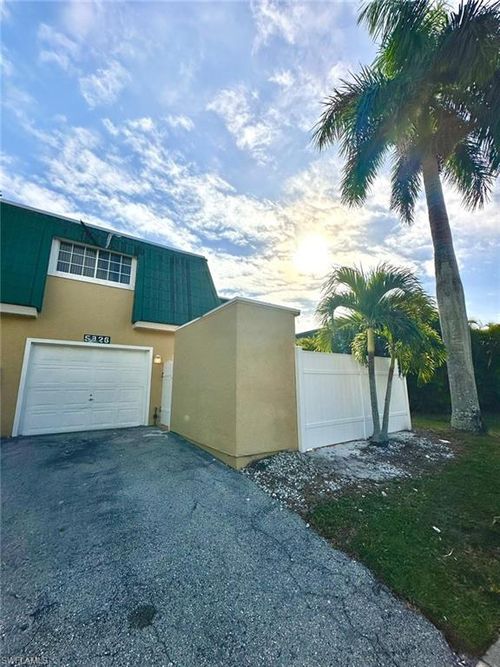 5826 Whiting Ct, FORT MYERS, FL, 33919-3349 | Card Image