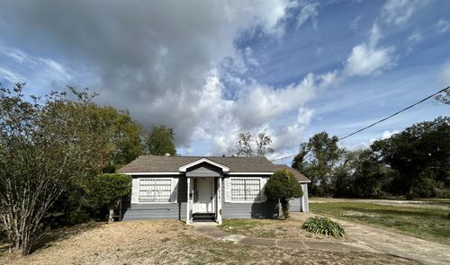 804 Burton Ave, Orange, TX, 77630-0912 | Card Image