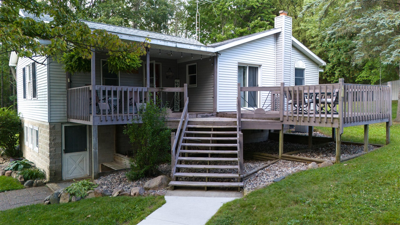 Hemlock Ave, Farwell, MI 48622