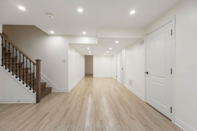 138 Alfred Paterson Dr, House other with 2 bedrooms, 1 bathrooms and 1 parking in Markham ON | Image 8