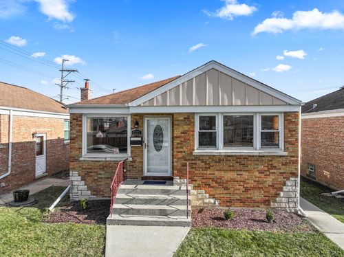 2221 S 13th Avenue, North Riverside, IL, 60546 | Card Image