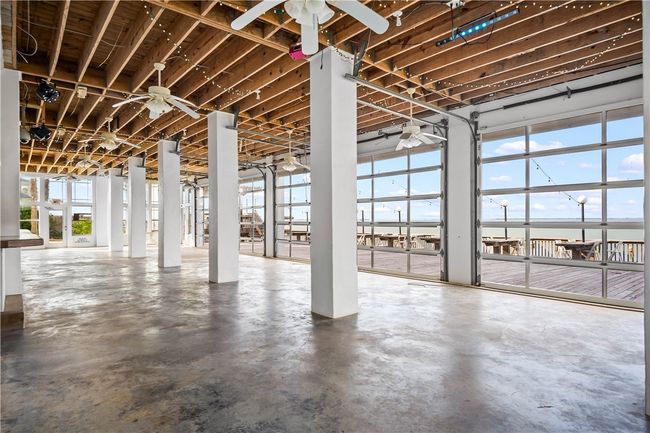 2100 E Highway 361, House other with 14 bedrooms, 15 bathrooms and null parking in Aransas Pass TX | Image 21