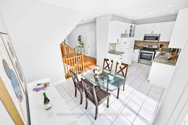 61 Rizal Ave, House attached with 3 bedrooms, 4 bathrooms and 2 parking in Markham ON | Image 8