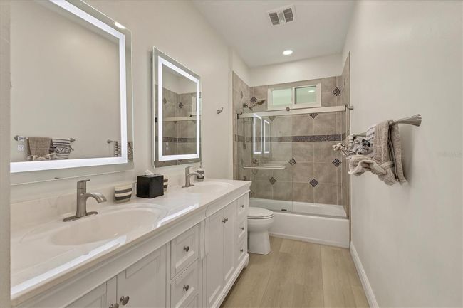 7538 Camden Harbour Dr, House other with 6 bedrooms, 4 bathrooms and null parking in BRADENTON FL | Image 63