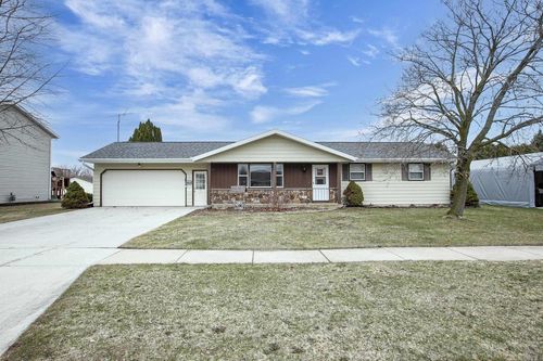 1703 Eisenhower Street, New Holstein, WI, 53061 | Card Image