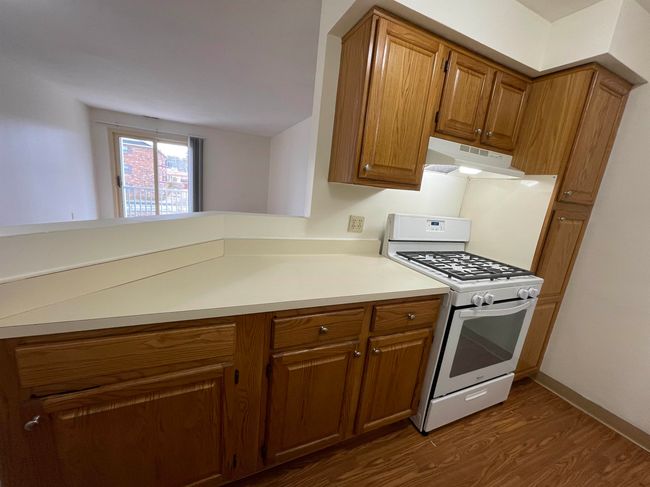 APT-302 - 7 Railroad Ave, Condo with 2 bedrooms, 1 bathrooms and null parking in Derry NH | Image 19