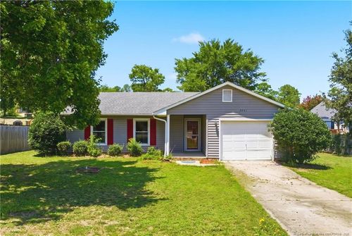 5441 Archer Rd, Hope Mills, NC, 28348-2285 | Card Image