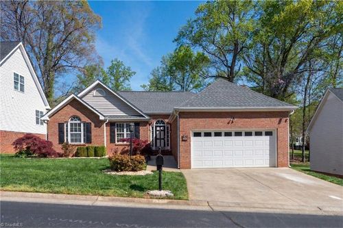 5125 Old Plantation Cir, Winston-Salem, NC, 27104-5394 | Card Image