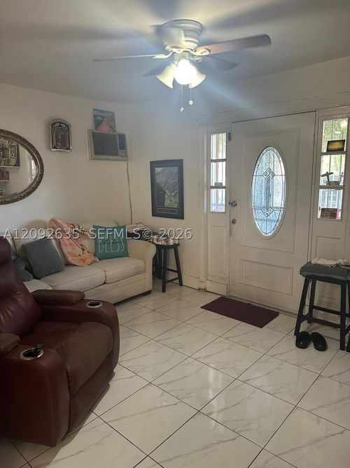3425 Nw 14th Ave, Miami, FL, 33142-5522 | Card Image