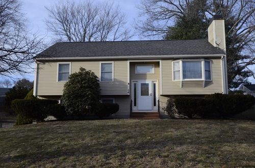 14 Brion Rd, Bellingham, MA, 02019-1704 | Card Image