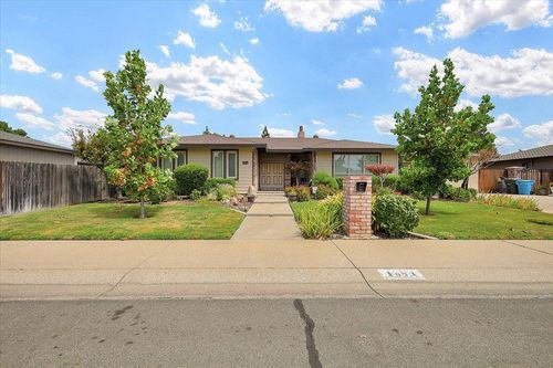 1641 Paula Dr, Yuba City, CA, 95993-1632 | Card Image