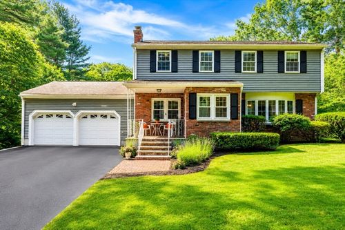 6 Forest St, Medfield, MA, 02052-3321 | Card Image