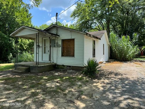 1857 Schaffer St, Dyersburg, TN, 38024-3532 | Card Image