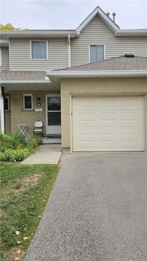 29-10 Holborn Crt, Kitchener, ON, N2A3Y9 | Card Image