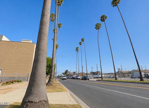 1018 S C St, Oxnard, CA, 93030-7462 | Card Image