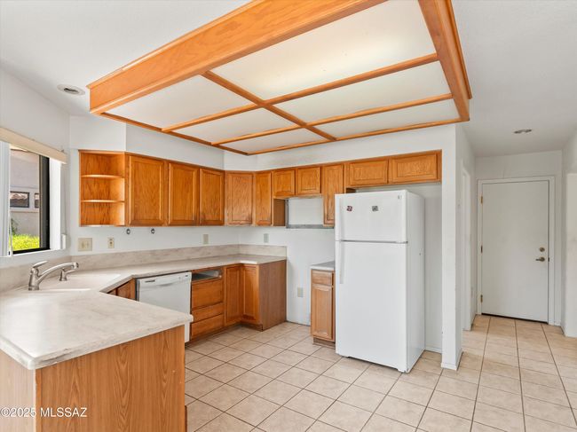 18-Kitchen | Image 18