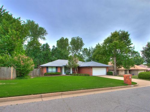 2812 Shady Tree Lane, Edmond, OK, 73013 | Card Image