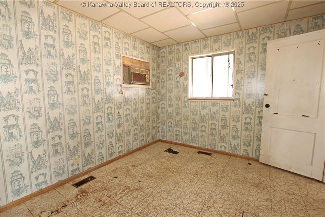 2207 W Virginia Ave, Home with 0 bedrooms, 0 bathrooms and null parking in Dunbar WV | Image 18