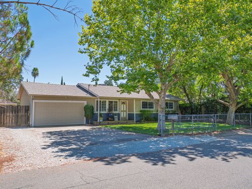 2649 Irwin Rd, Redding, CA, 96002-1224 | Card Image