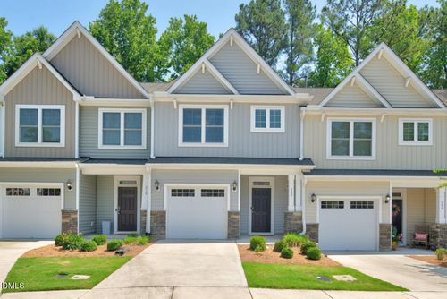208 Silas St, Durham, NC, 27705-3194 | Card Image