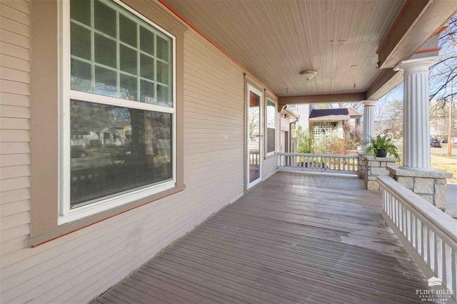220 S 8 Th St, House other with 4 bedrooms, 3 bathrooms and null parking in Manhattan KS | Image 5