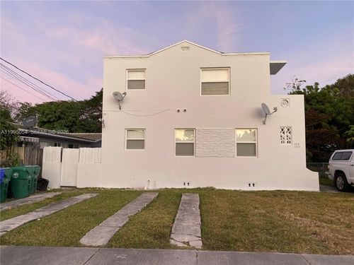 2833-2833 Sw 38th Ave, Miami, FL, 33134-7343 | Card Image