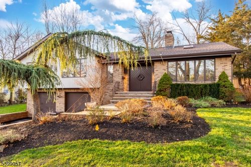 19 Park Dr, Livingston, NJ, 07039-3806 | Card Image