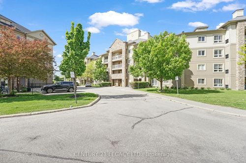 1307-8 Dayspring Cir, Brampton, ON, L6P2Z7 | Card Image