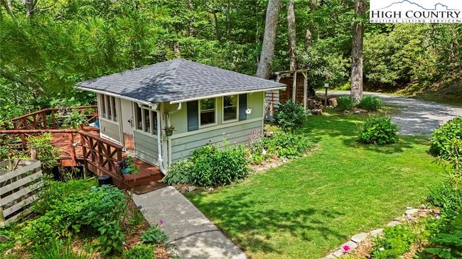 157 Twisted Laurel Ln, House other with 3 bedrooms, 2 bathrooms and null parking in Blowing Rock NC | Image 11